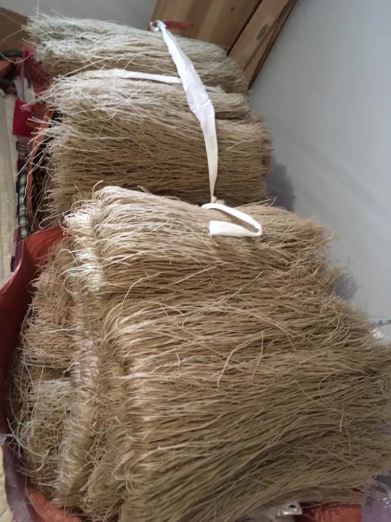 爆款推荐纯手工红薯粉条自产自销正宗粉条无添加欢迎联系