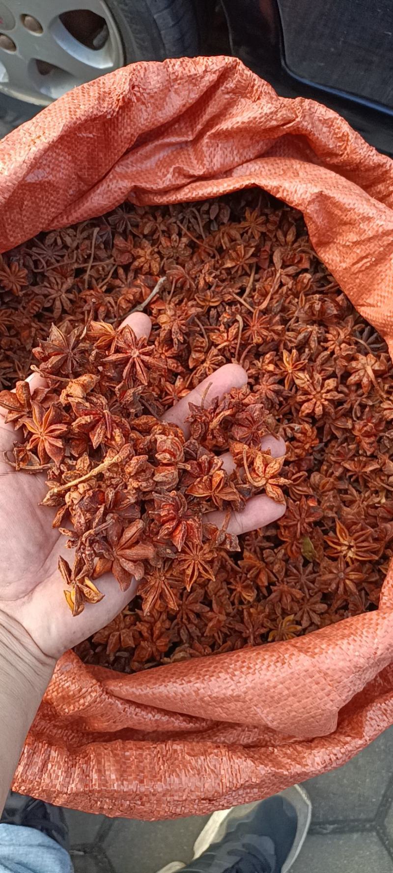 正宗广西无硫，水烫大红八角原产地直批，自家果园，自摘自晒