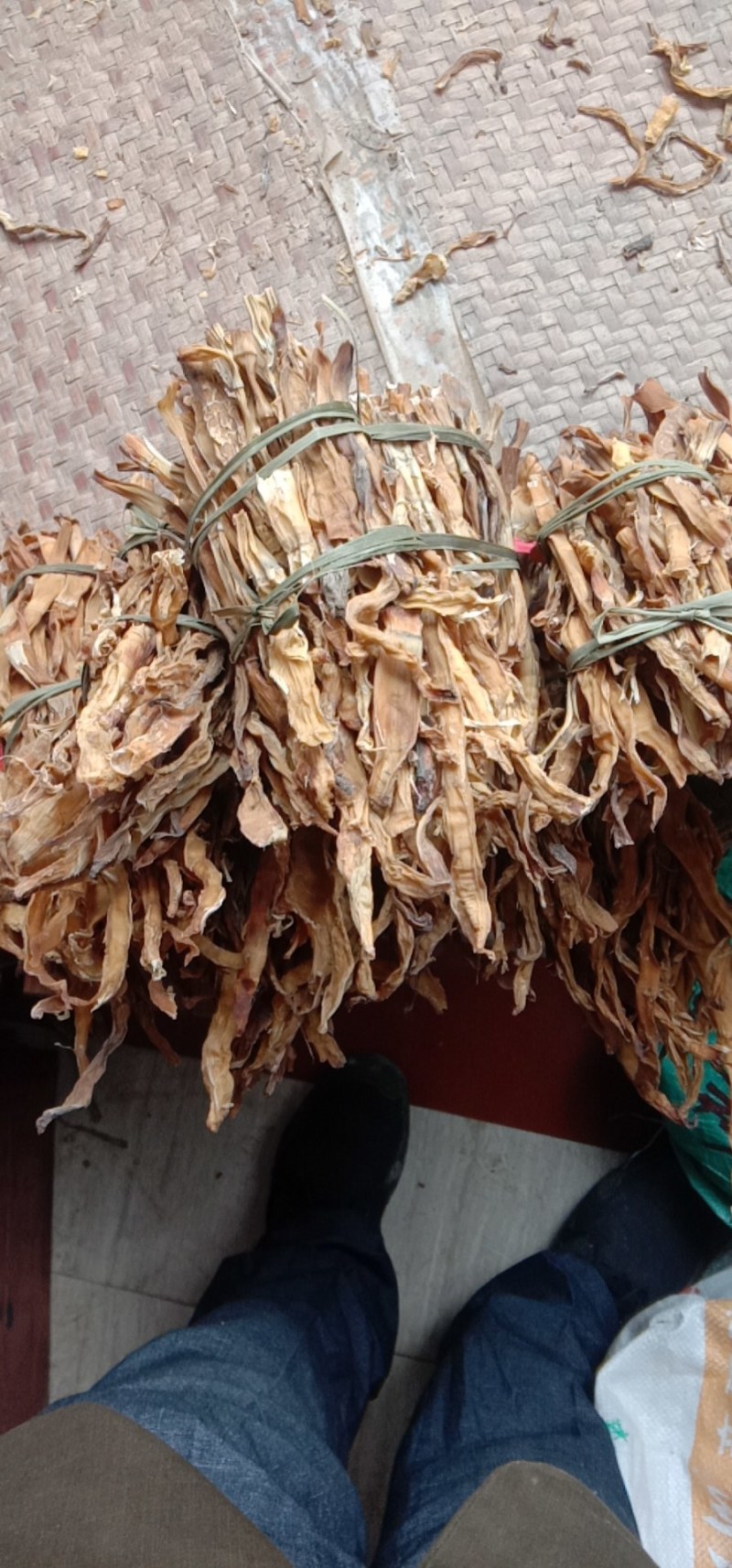 小笋干，竹林小干笋，是太阳晒干的笋干，电烤干的笋干。