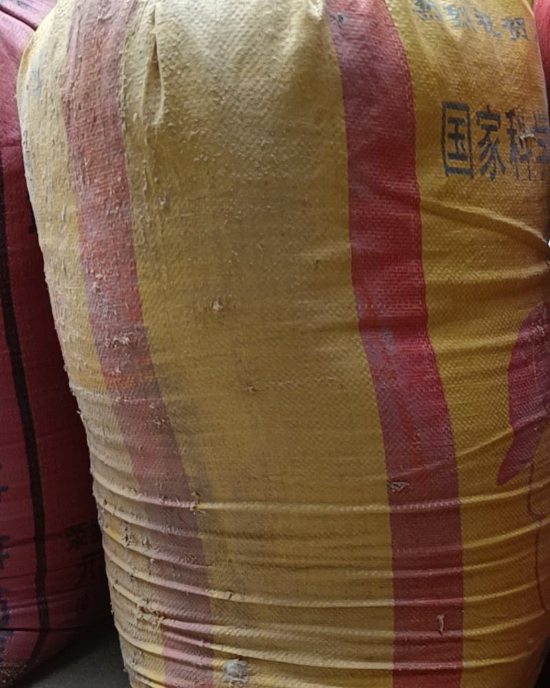 油糠谷糠细糠小米糠谷粕猪牛羊鸡鸭动物饲料糠蛋白高工厂批发