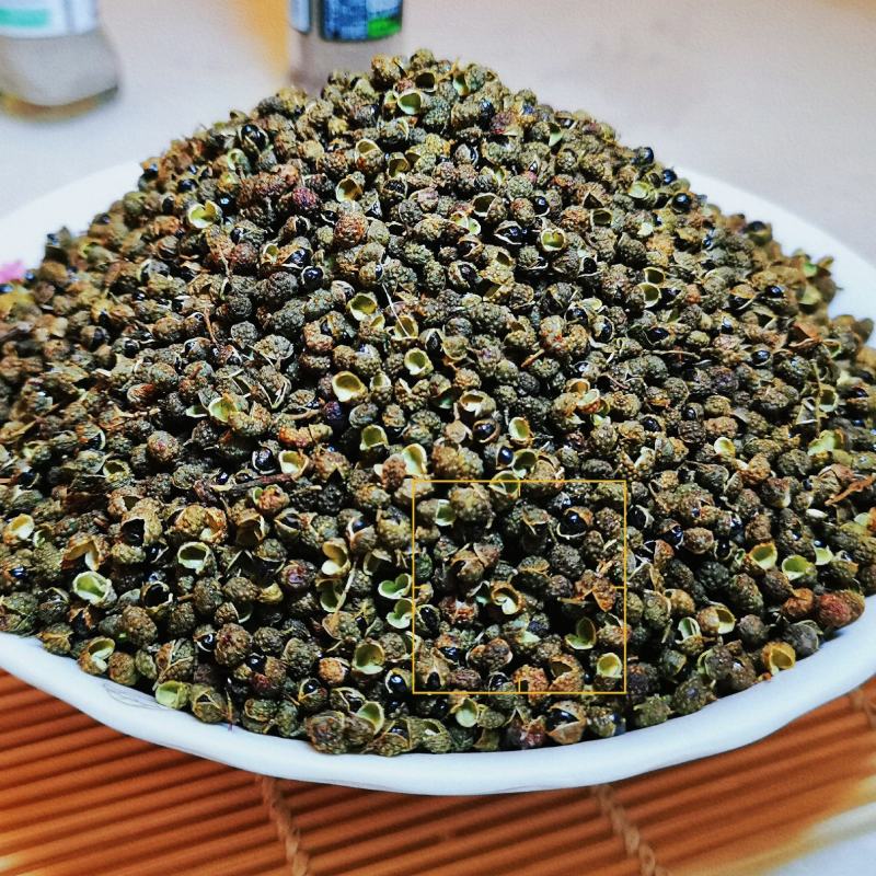 云南丽江青花椒干货，颜色、开口好又香又麻，无刺干净