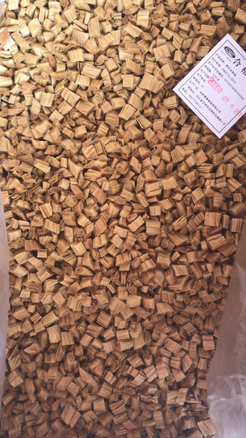 干豆皮丁，酸辣粉、麻辣烫等各种调料、小料包值得推荐