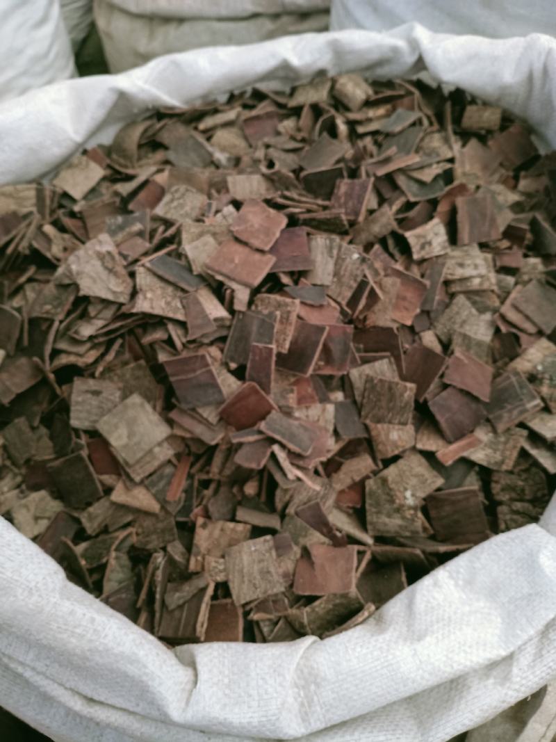 杜仲，中药材杜仲皮，炒杜仲杜仲炭正品野生质量保证