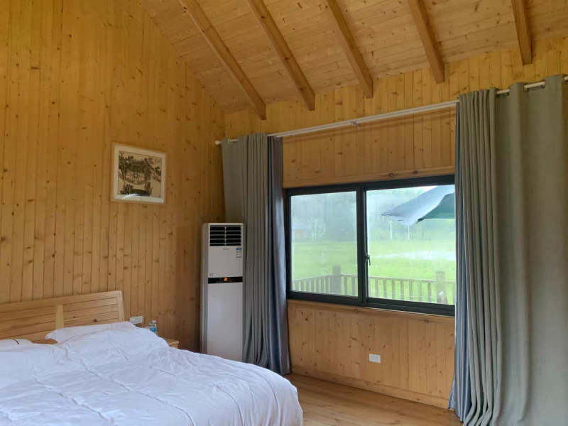 定制单层双层防腐木木屋别墅户外度假屋移动现代木屋民宿景区