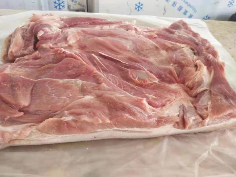 带皮后上肉4.5元一斤
