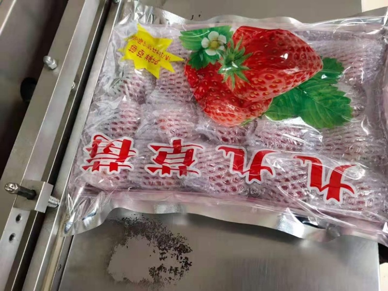 丹东99草莓奶油草莓红颜草莓一件代发市场批发电扇
