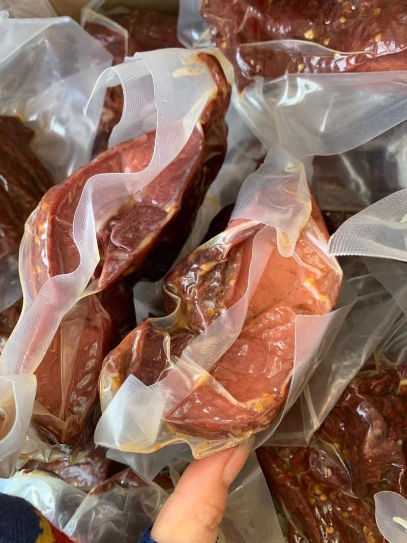 麻辣酱香肉五香酱香肉牛肉味道展销会热卖产品
