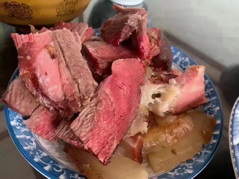 正宗湘西凤凰土猪烟火熏制腊肉