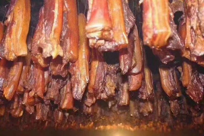 正宗湘西凤凰土猪烟火熏制腊肉