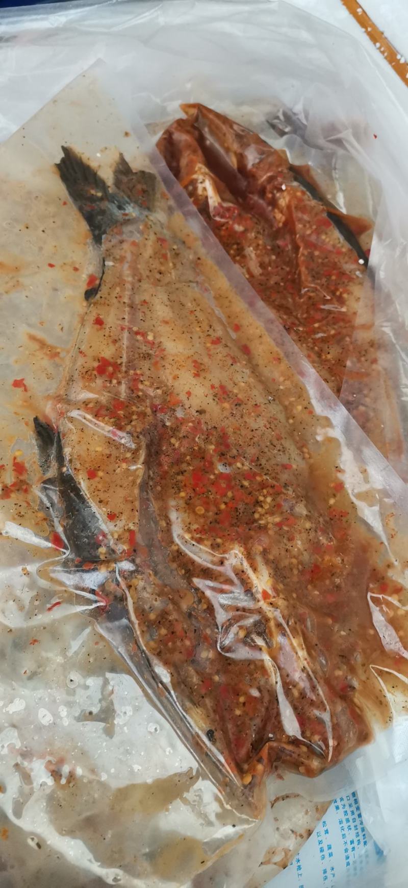夜宵专用烧烤摊专用腌制裹辣椒巴沙鱼