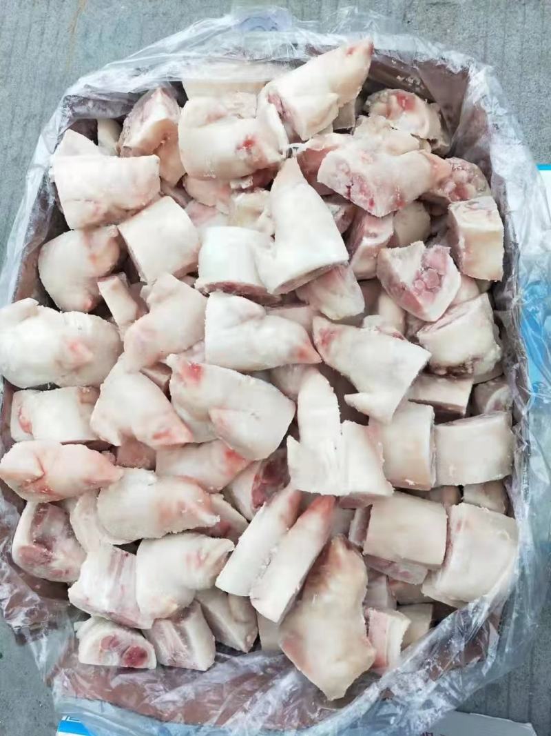 全蹄切块…新鲜肉多，量大从优，带筋蹄切块，大小合适质量棒