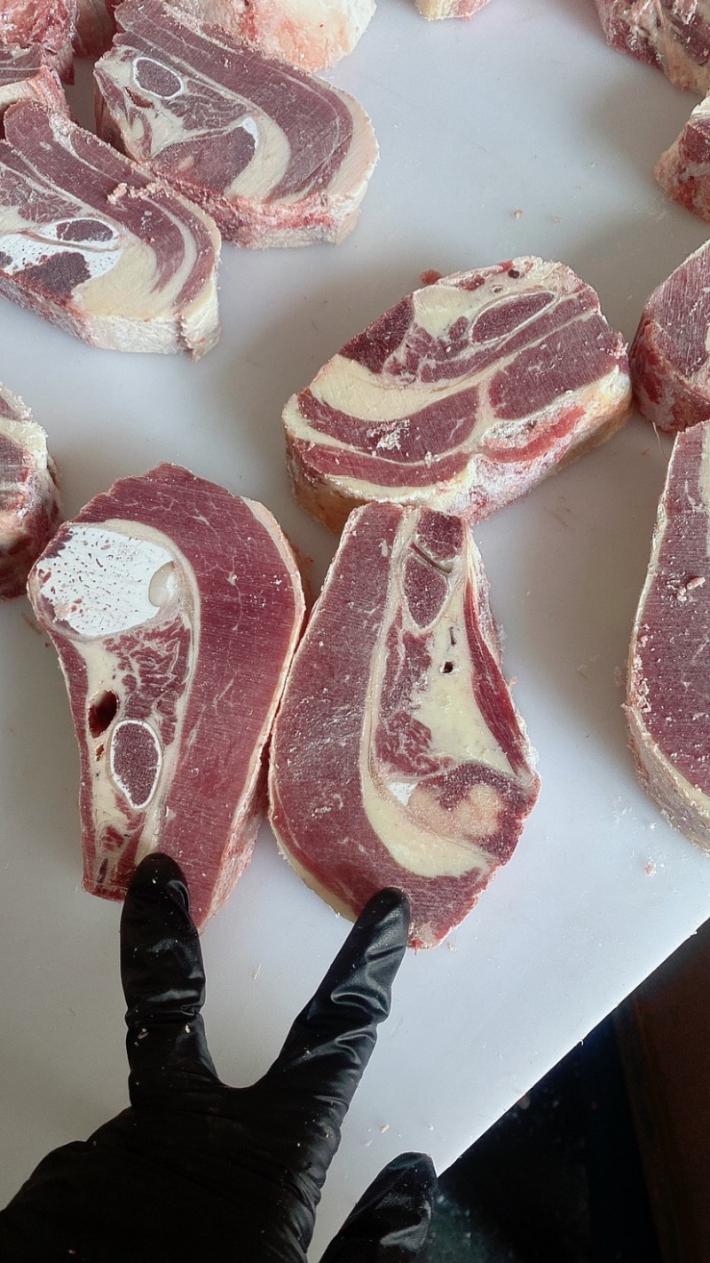 满肉牛寸排，瘦而不柴，油而不腻，满满的都是肉！