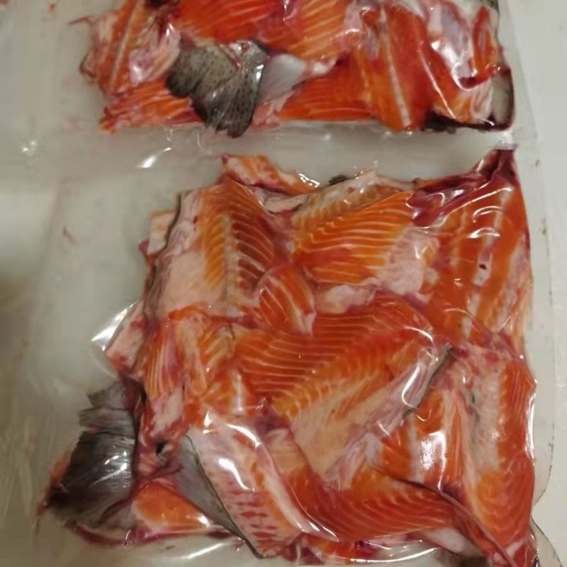 三文鱼鱼骨,鱼排,当天现切整条三文鱼,保证新鲜