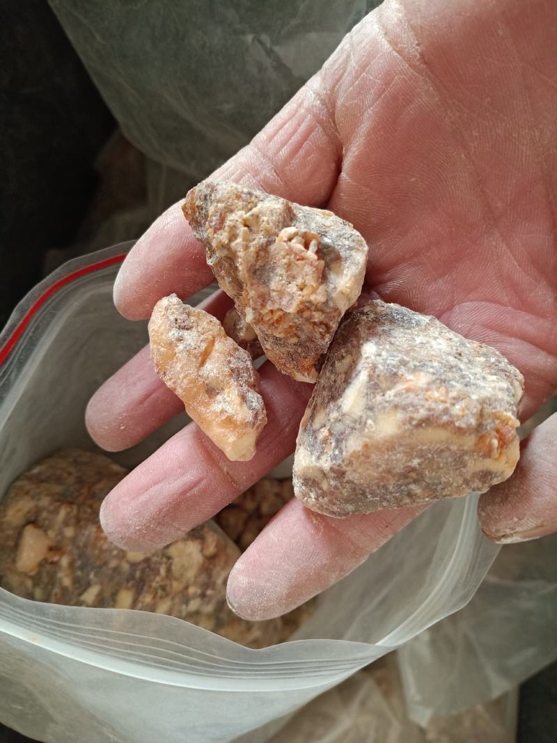 安息香，中药材安息香货真价实经营各种中药材欢迎咨询选购！