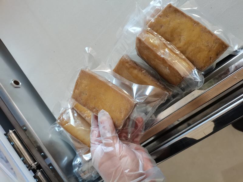 灰培豆腐干