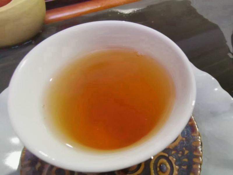 2005年曼夕山野生大树茶特级品福海茶厂出品