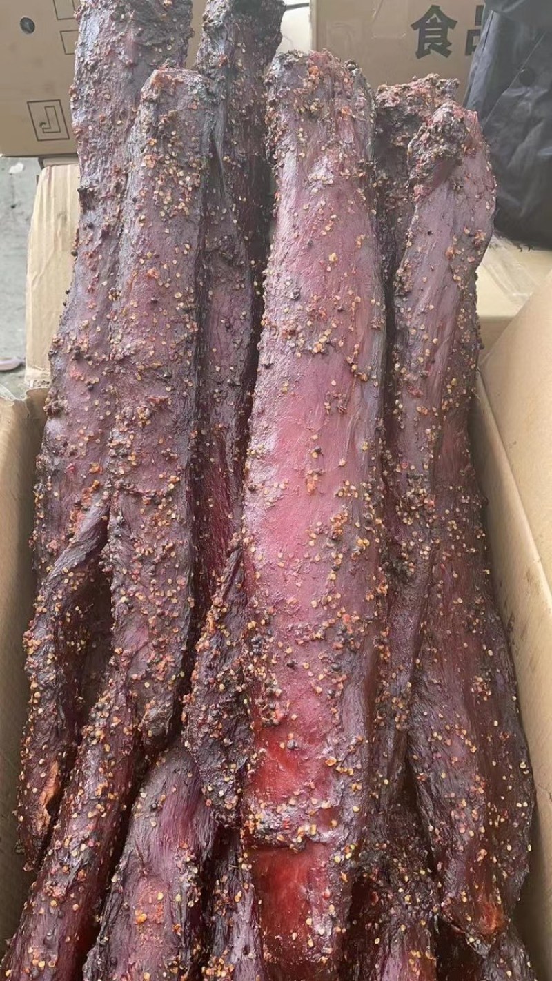 里脊麻辣大块肉，麻辣大块牛肉，麻辣五香两个口味