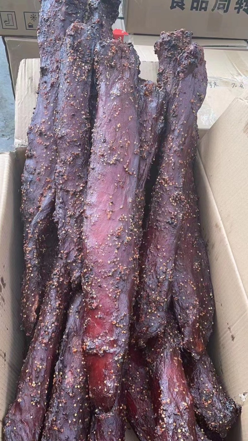 里脊麻辣大块肉，麻辣大块牛肉，麻辣五香两个口味