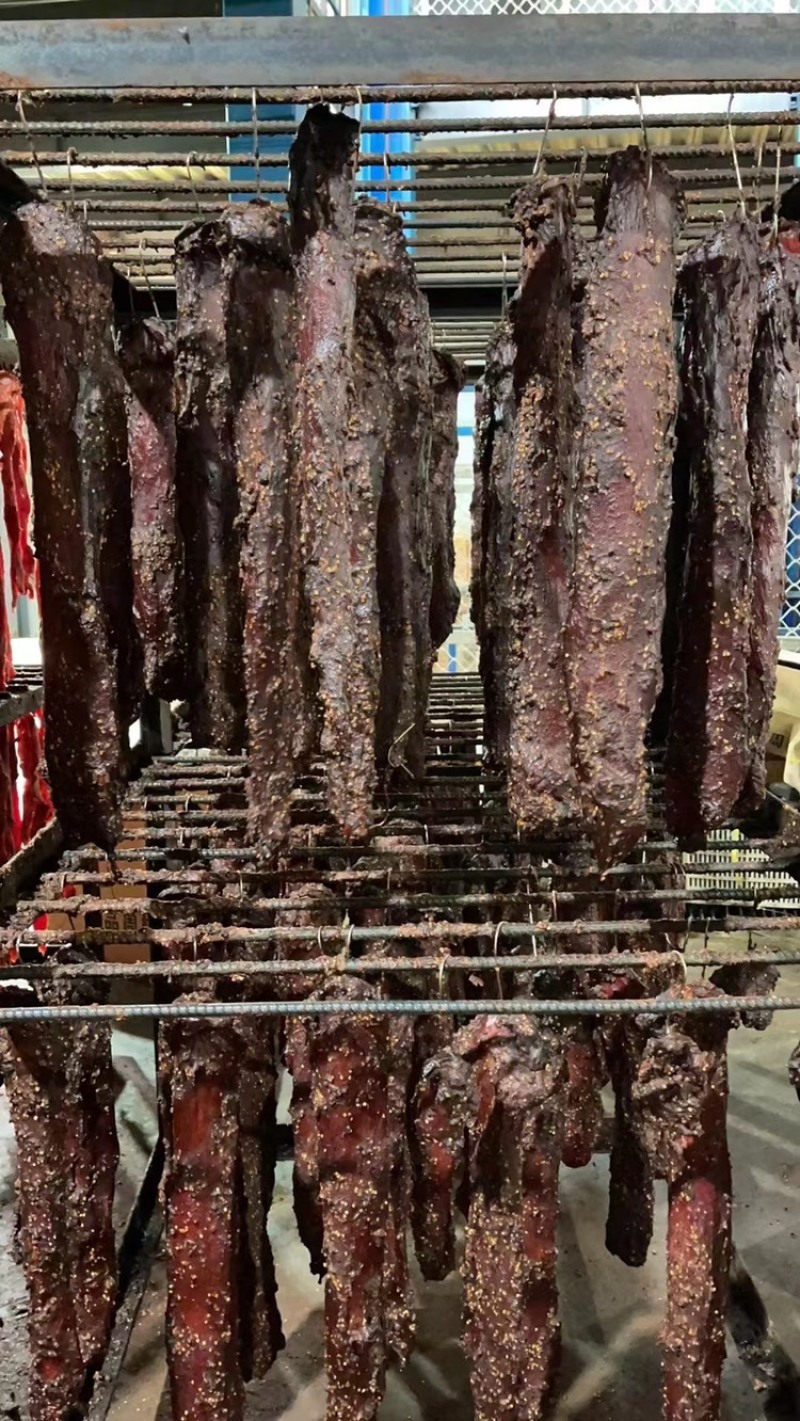 里脊麻辣大块肉，麻辣大块牛肉，麻辣五香两个口味