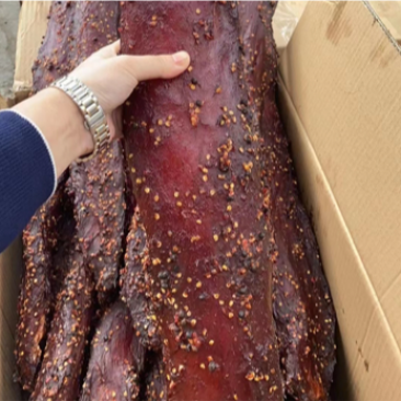 里脊麻辣大块肉，麻辣大块牛肉，麻辣五香两个口味