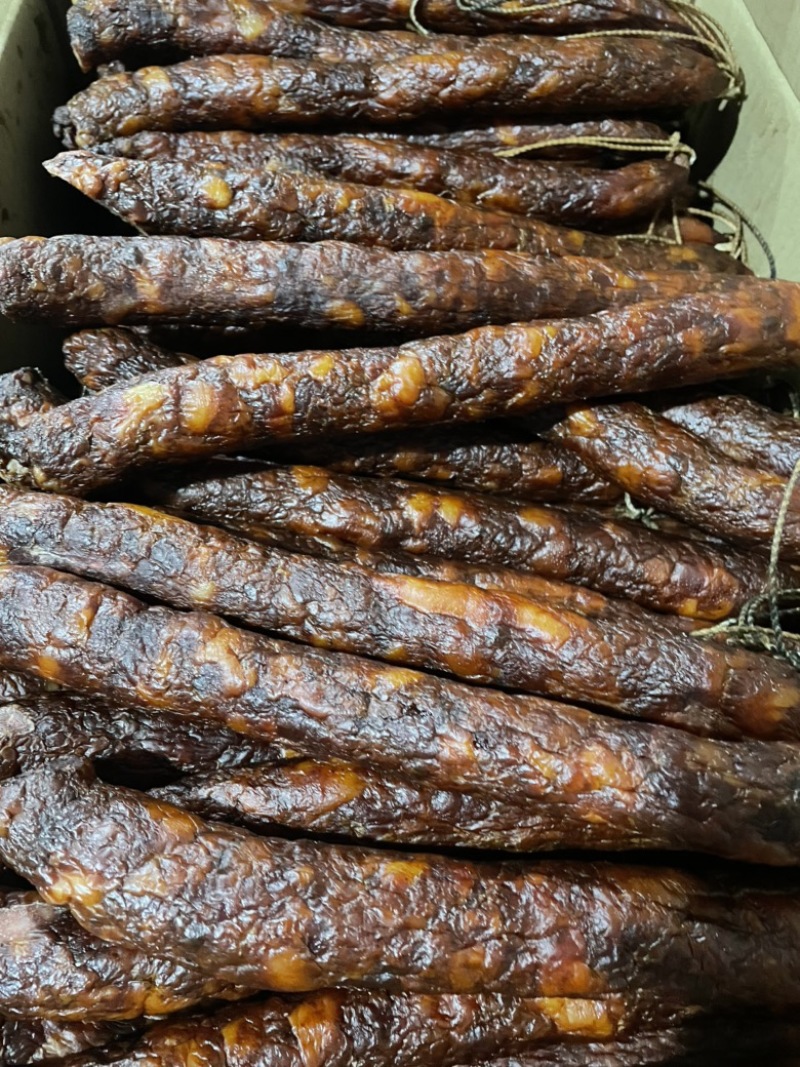 精品烟熏纯肉麻辣香肠一手工厂熟食供应摆摊必备单品