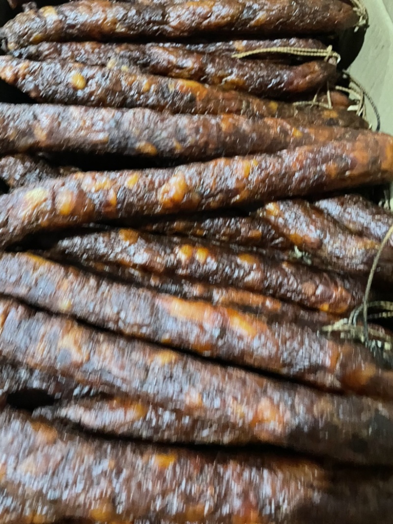 精品烟熏纯肉麻辣香肠一手工厂熟食供应摆摊必备单品