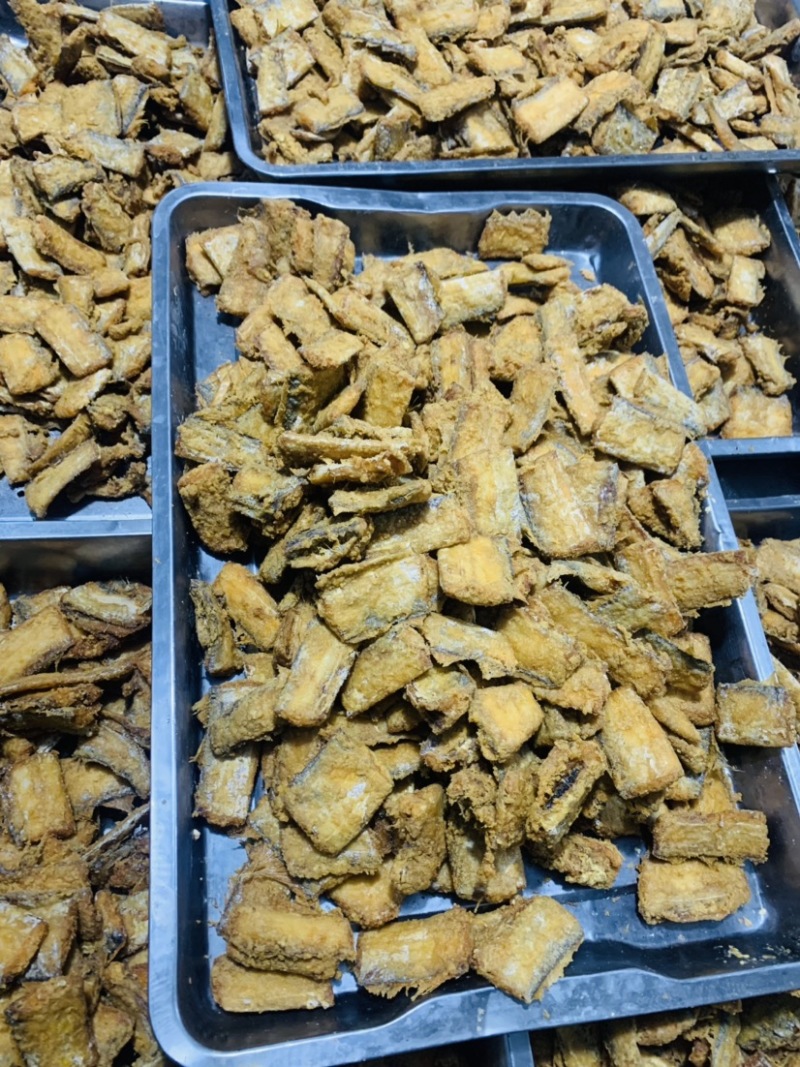 干炸带鱼新鲜营养美味厂家直销一箱20斤