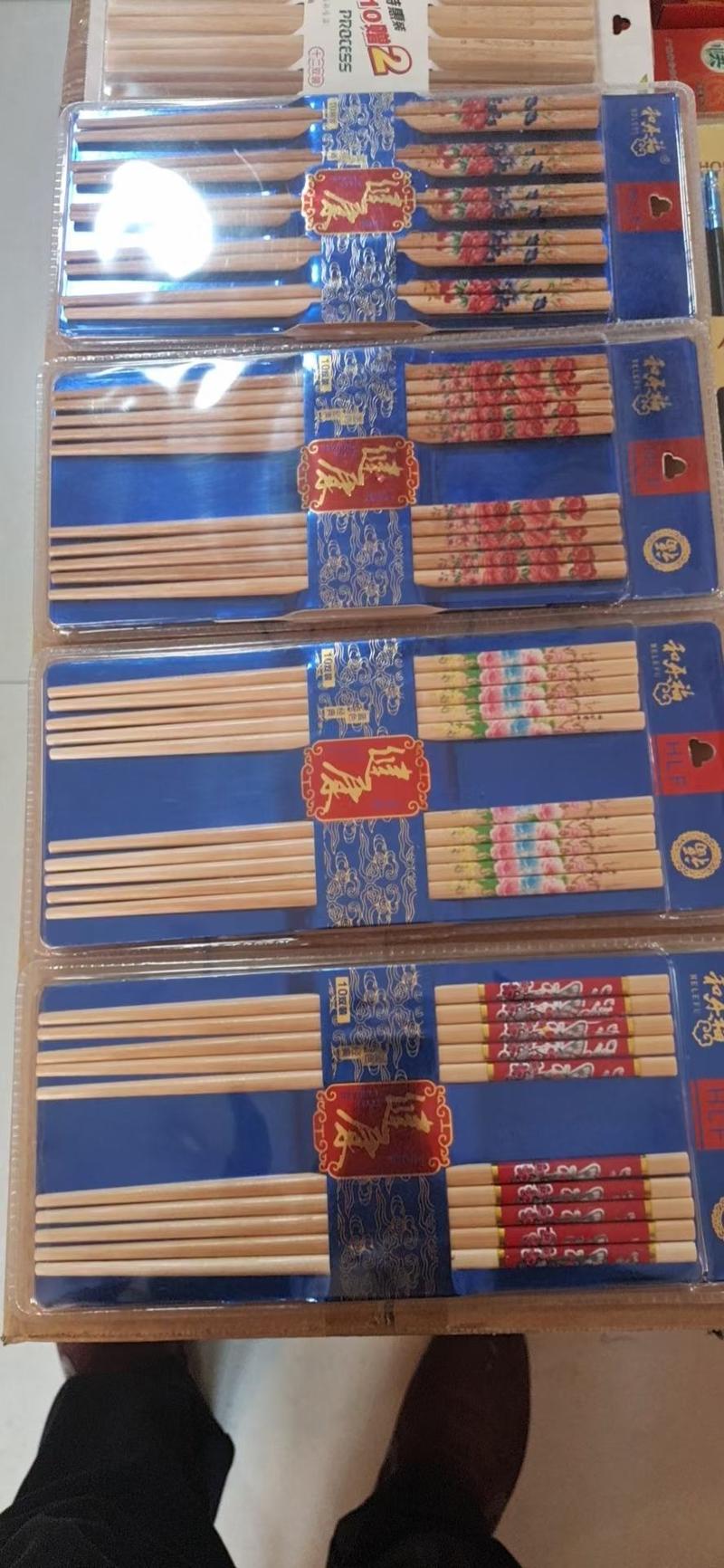 精品筷子竹筷子，木筷子大量现货，质量很好