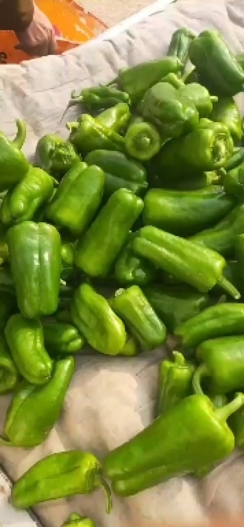 赶集货很便宜，量大，一手货源，可以发全国，批发都可以