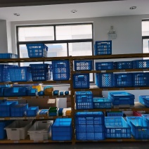 江苏无锡市巨龙塑化公司，（胶框、胶箱、等注塑制品）