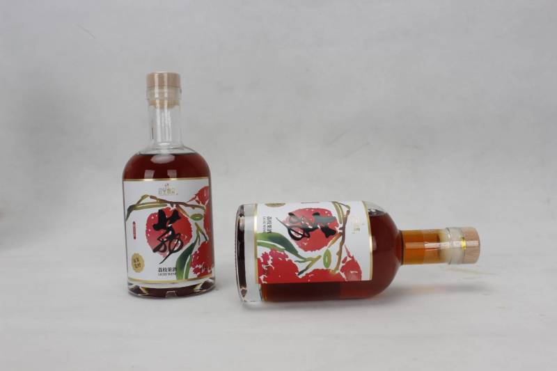 农呈蜜意*荔枝果酒**荔香馥郁,醺风盈盈.