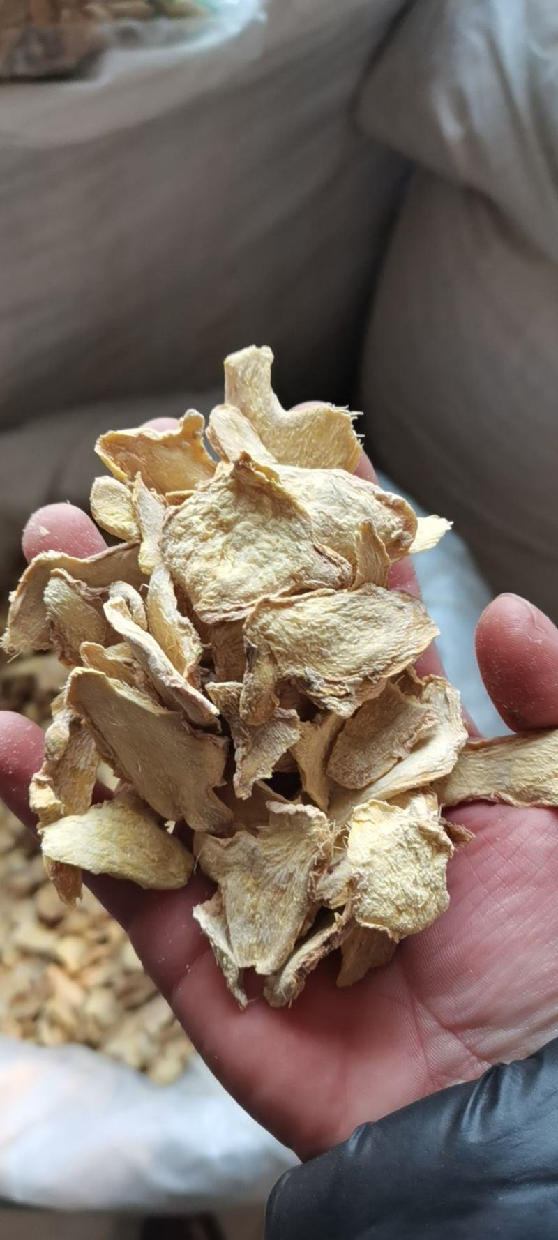 干姜干姜个炮姜无硫干姜片粉姜小黄姜一公斤起批