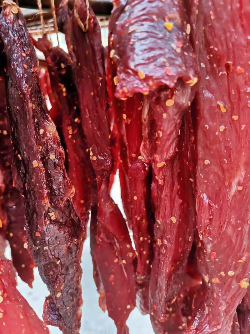 黄牛的肉质紧密厚实，嚼劲十足，肉意满满一块肉都是用心之作