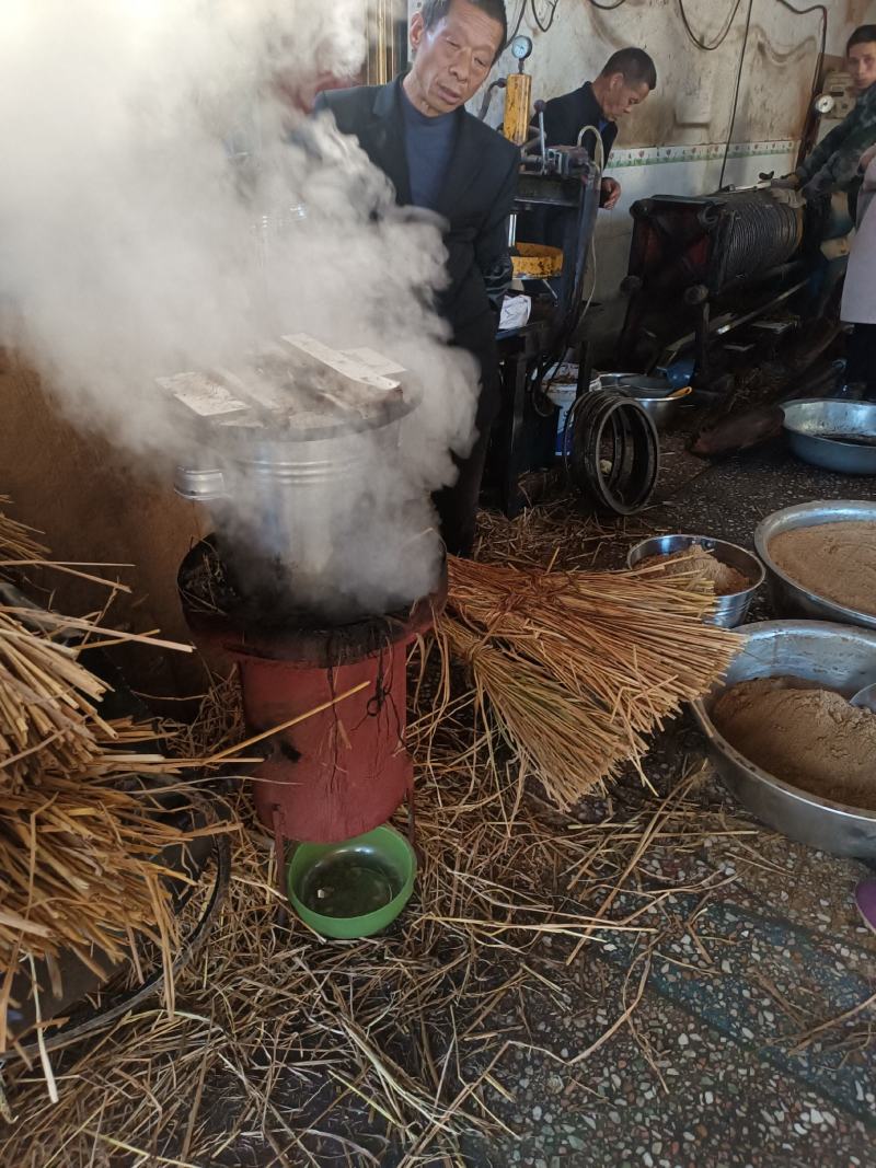 山茶油（正宗物理压榨）老树油茶籽，可以守着榨的正宗茶油