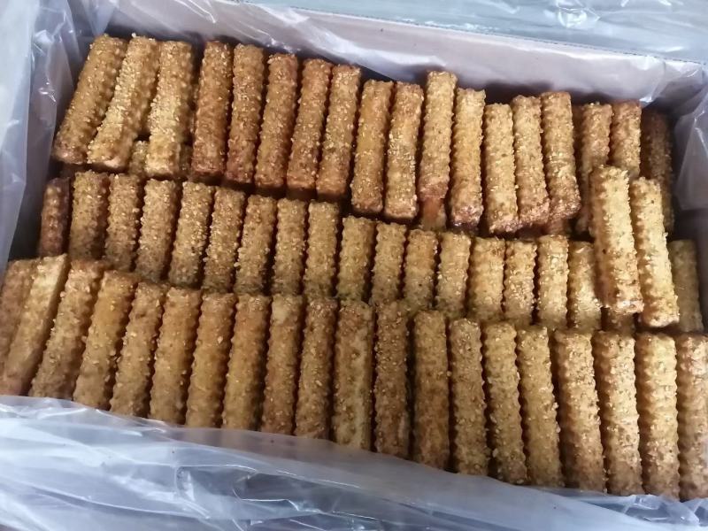 铁棍山药南瓜酥厂家山药南瓜饼摆摊夜市地摊冬季爆款闲食饼干