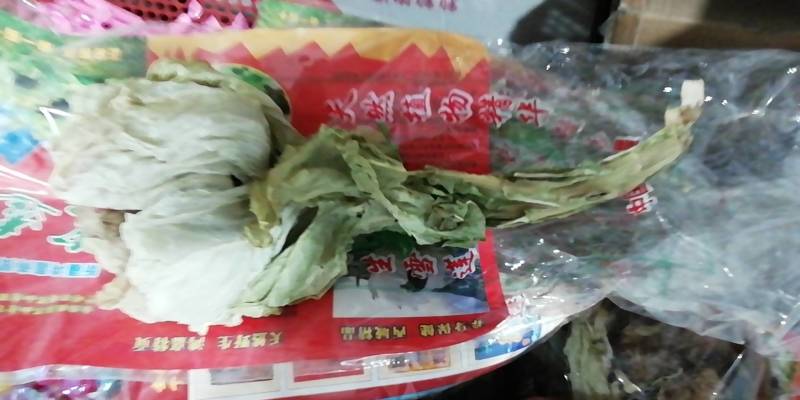 新疆天山雪莲花细杆大花，简装，毛重约30克，三朵起发货