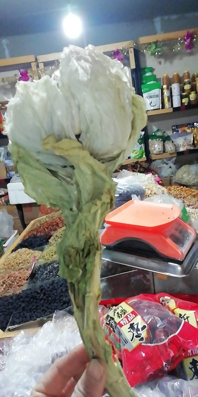 新疆天山雪莲花细杆大花，简装，毛重约30克，三朵起发货