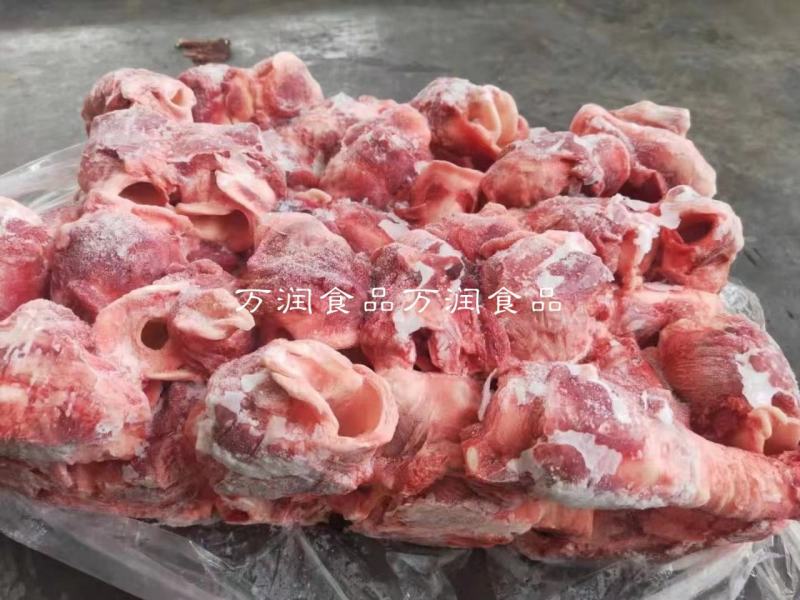 精致喉骨现货，无泡水，原色20斤，猪喉骨