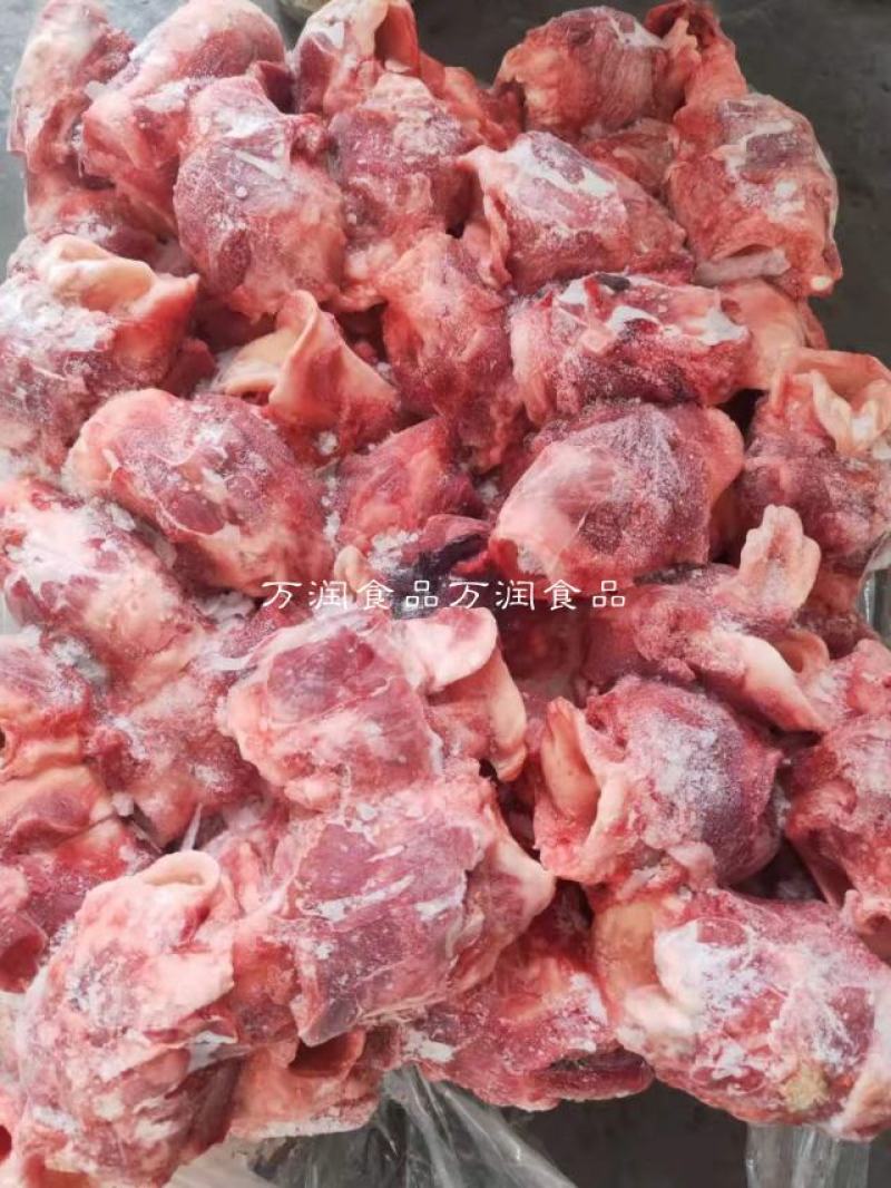 精致喉骨现货，无泡水，原色20斤，猪喉骨