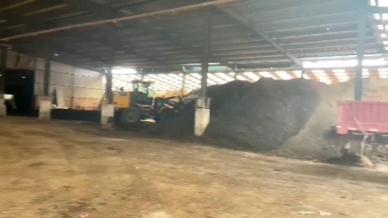 发酵羊粪，高温腐熟，改良土壤，破除板结，提高品质，抗重茬