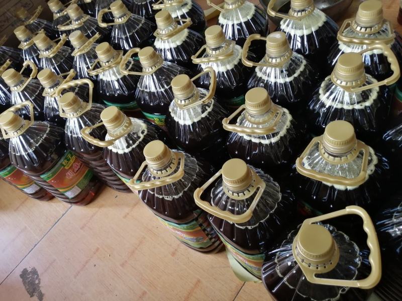 菜籽油浓香菜籽油，厂家直销，品质有保障，诚信经营，量大从优