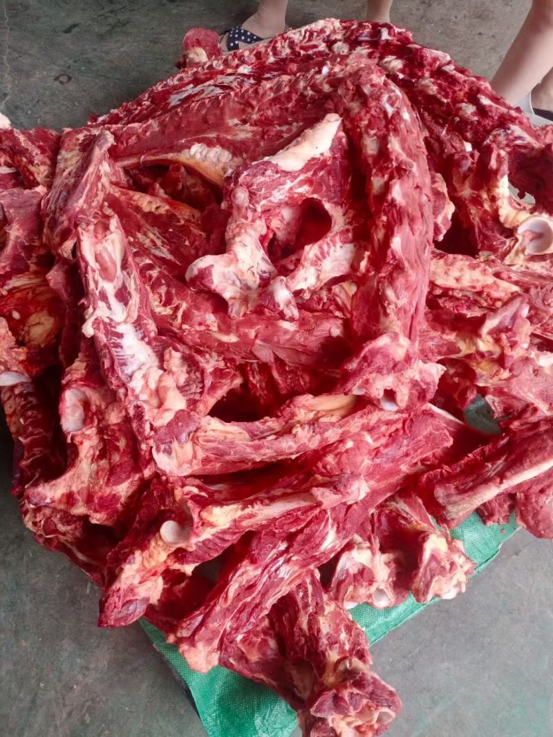 现宰鲜马肉大量接单，带皮去皮可以定制。