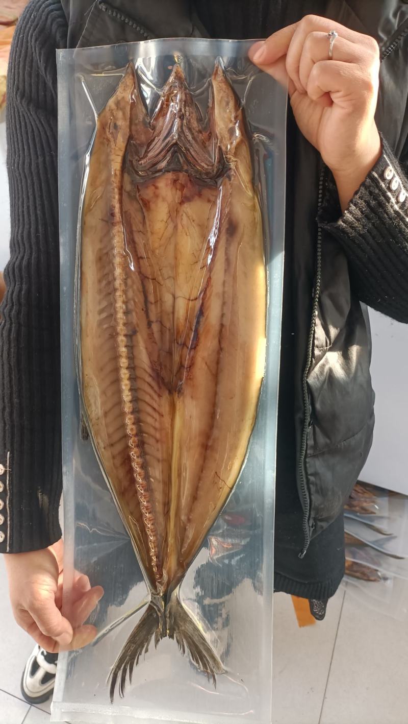 青岛特产～甜晒鲅鱼天晒大鲅鱼干鲅鱼