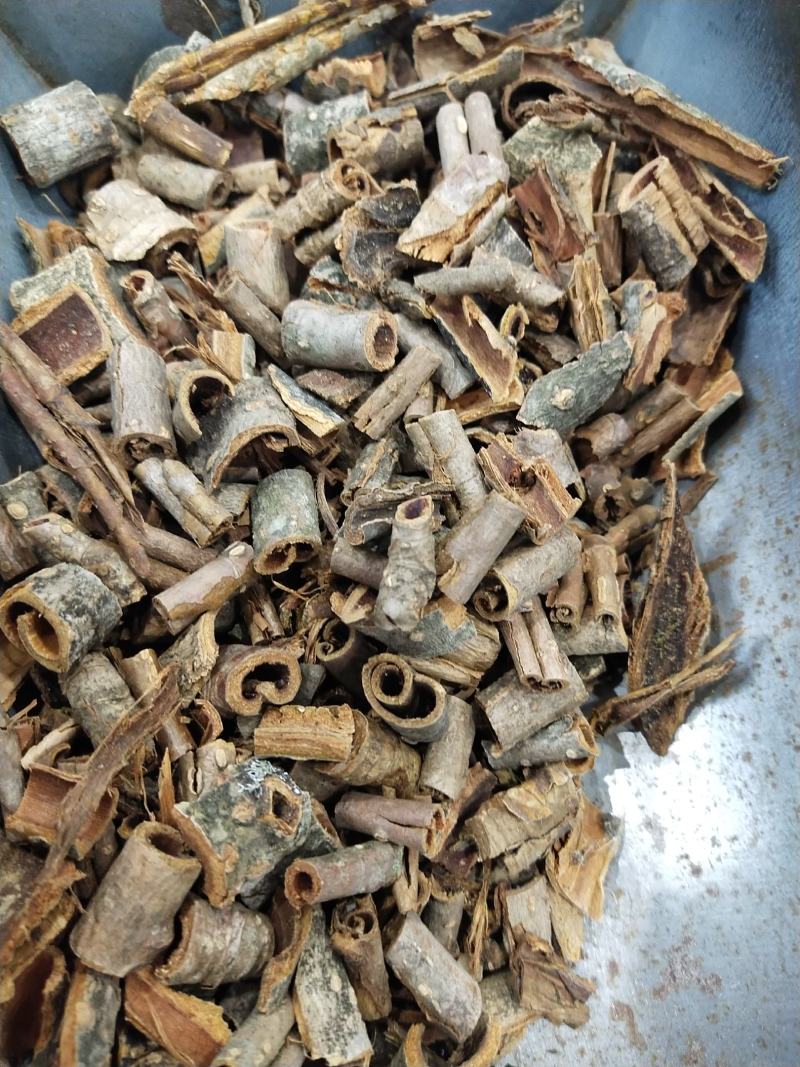 川厚朴，各种规格厚朴，丝，沫，统货选货量大优惠