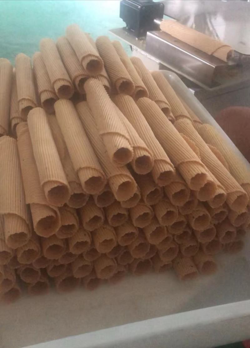 凤凰卷，鸡蛋卷，蛋卷，酥脆可口，芳香四溢，飘香十里。