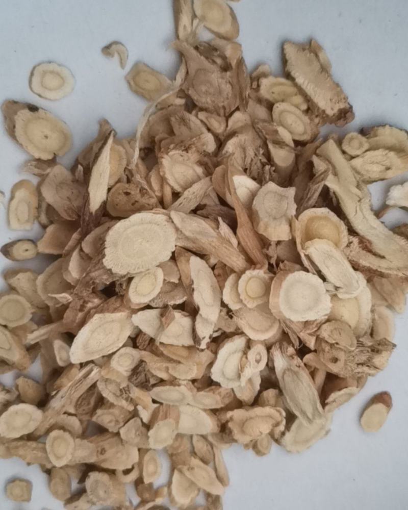 黄芪过筛货无沫，一手货源，质量保证，诚信第一。