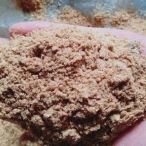 厂家直发喷浆玉米片牛羊猪饲料喷浆玉米皮饲料