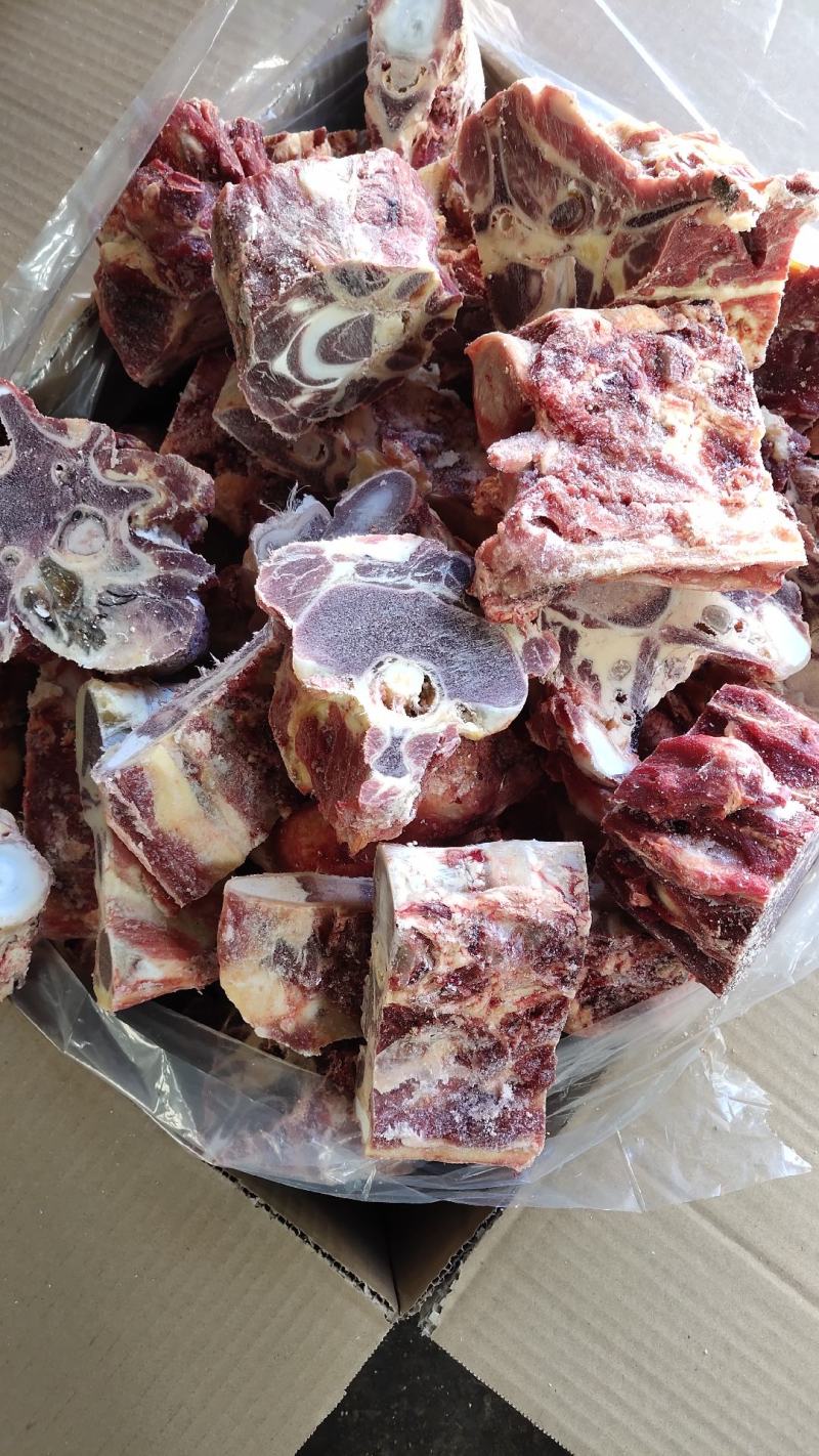 【牛龙骨】黄牛的龙骨！箱装大小段都有随机！带肉不多味道好