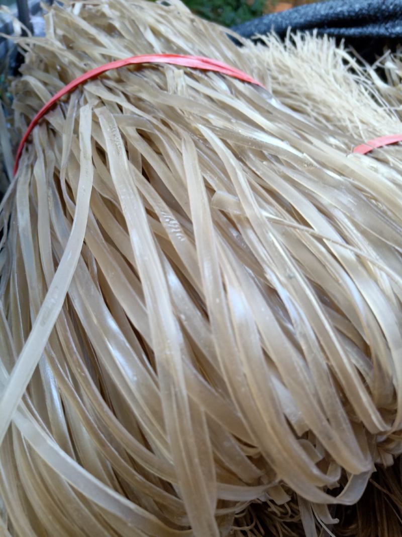 红薯粉条，质量保证，有任何质量问题包退换。