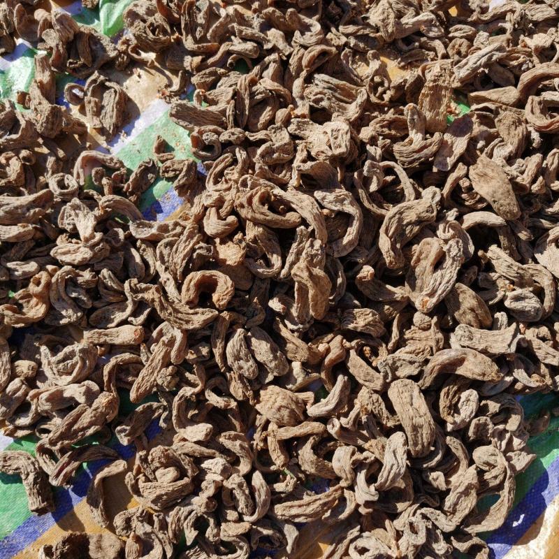 秦岭高山仿野生种植干天麻，脚麻惨麻，药厂专用或者打粉用